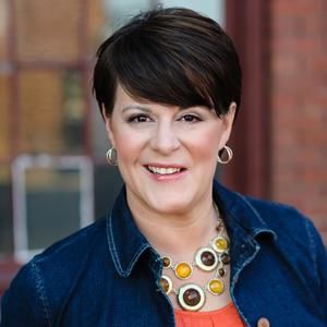 Meet your Posher, Delia